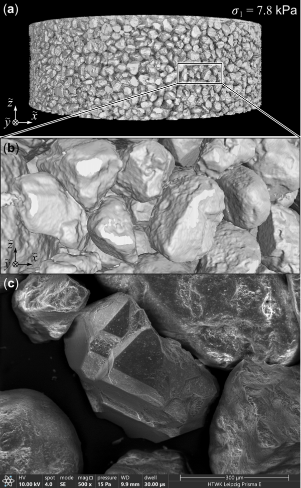 CT-Aufnahme Sand Sandkörner sind vergrößert in schwarz-weiß zu sehen