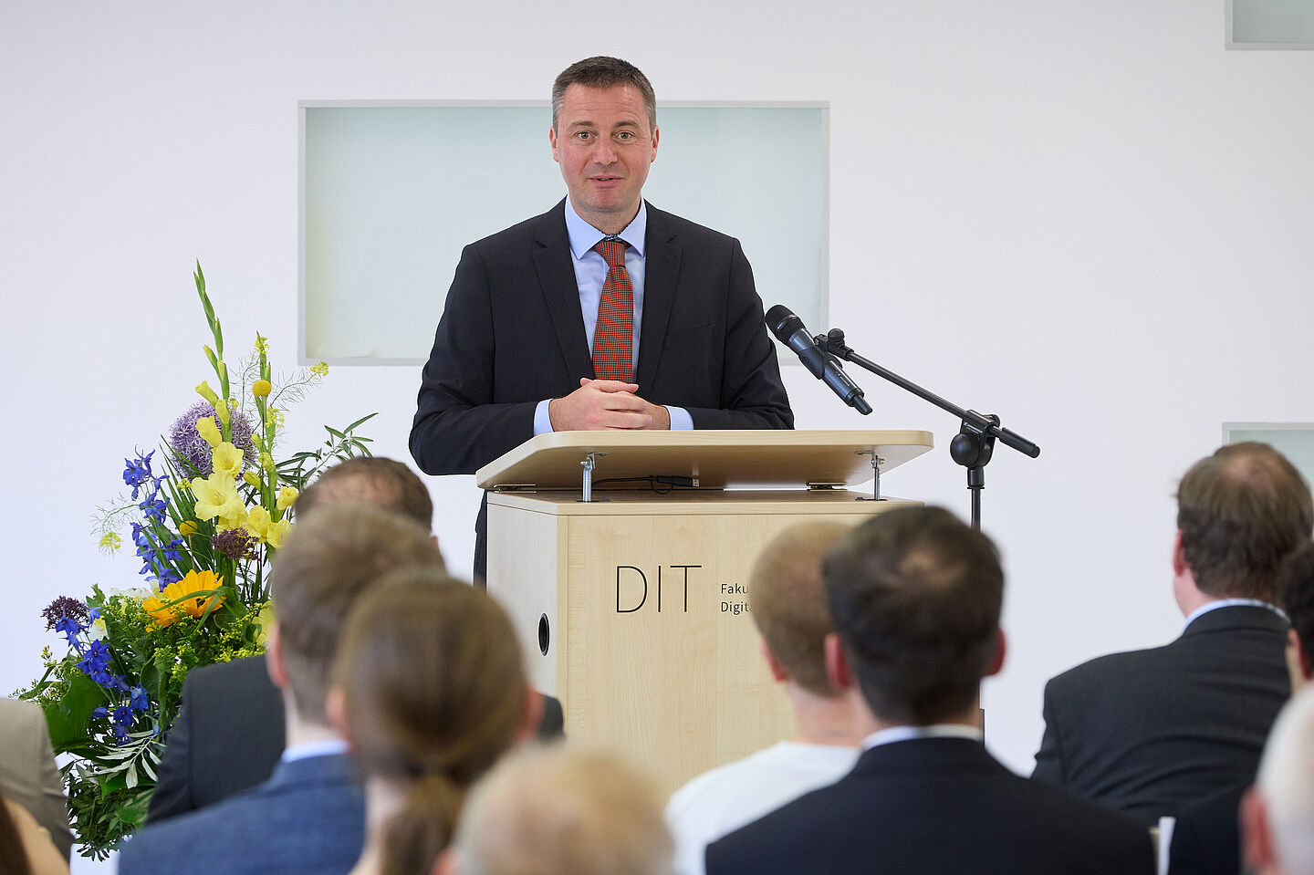 Prof. Axel Klarmann Prorektor Prof. Axel Klarmann hält Grußwort
